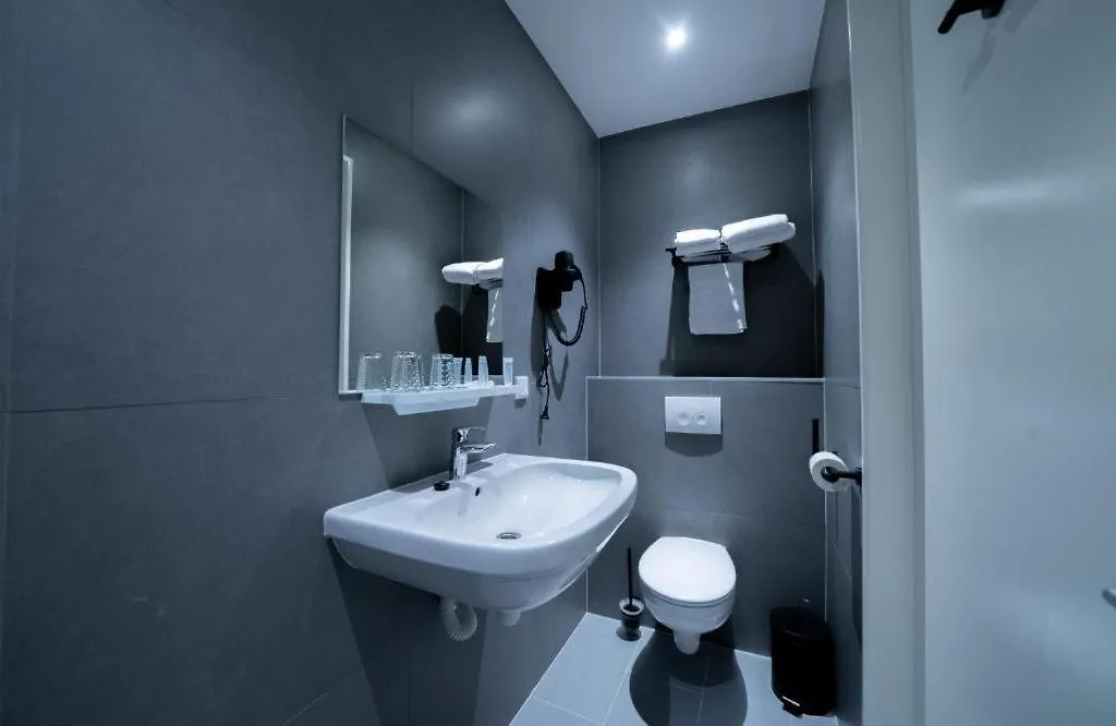Ma Airport Hotel Hoofddorp 3*,  Nederland